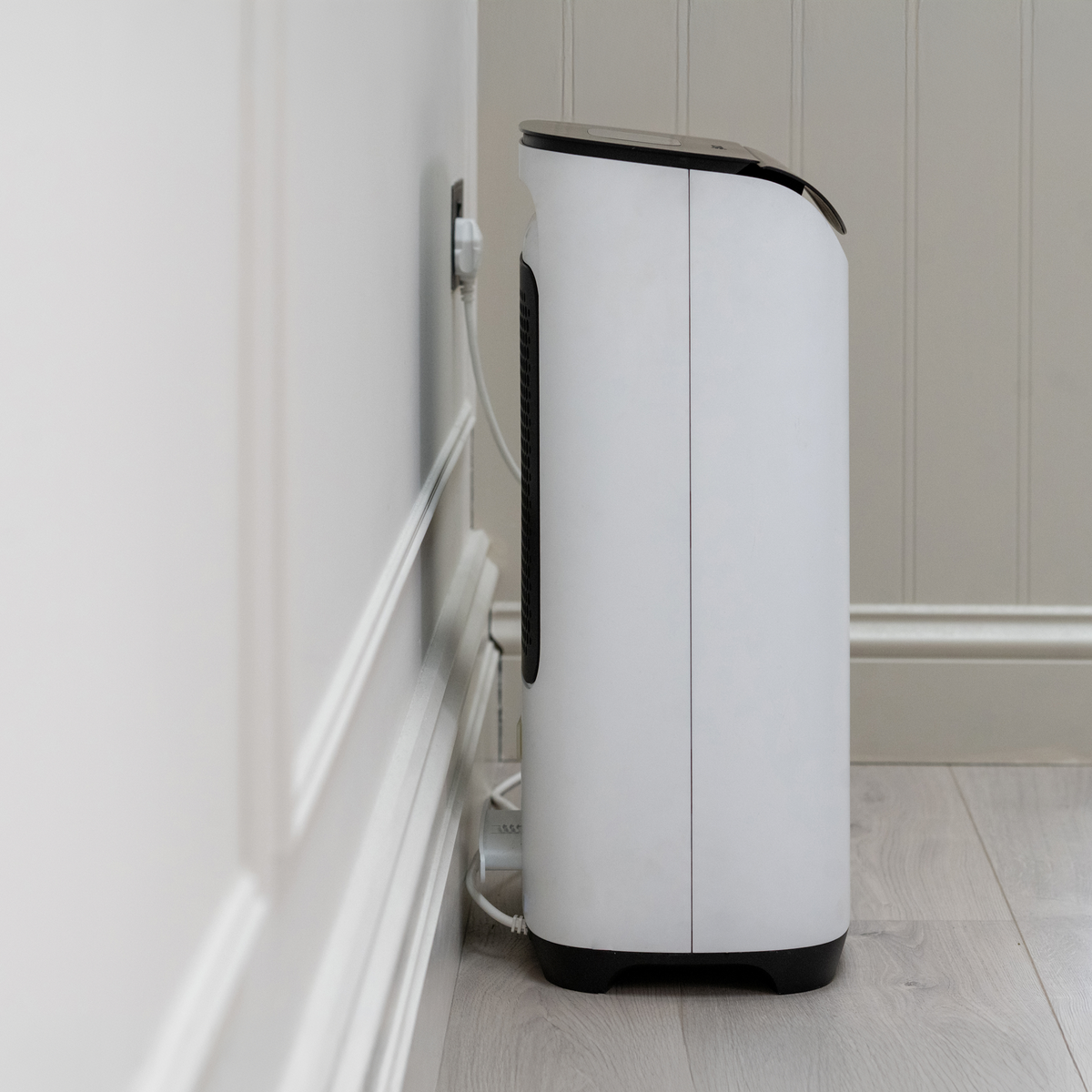DD8L Pro Desiccant Dehumidifier