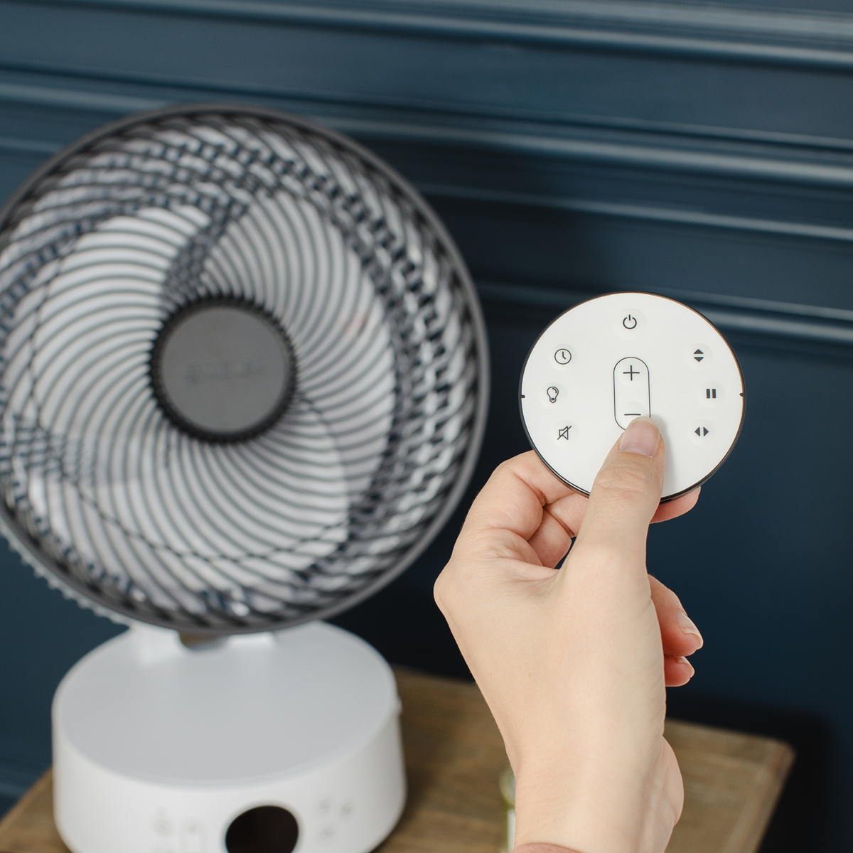 MeacoFan Sefte® 10" Table Air Circulator with Storage Bag