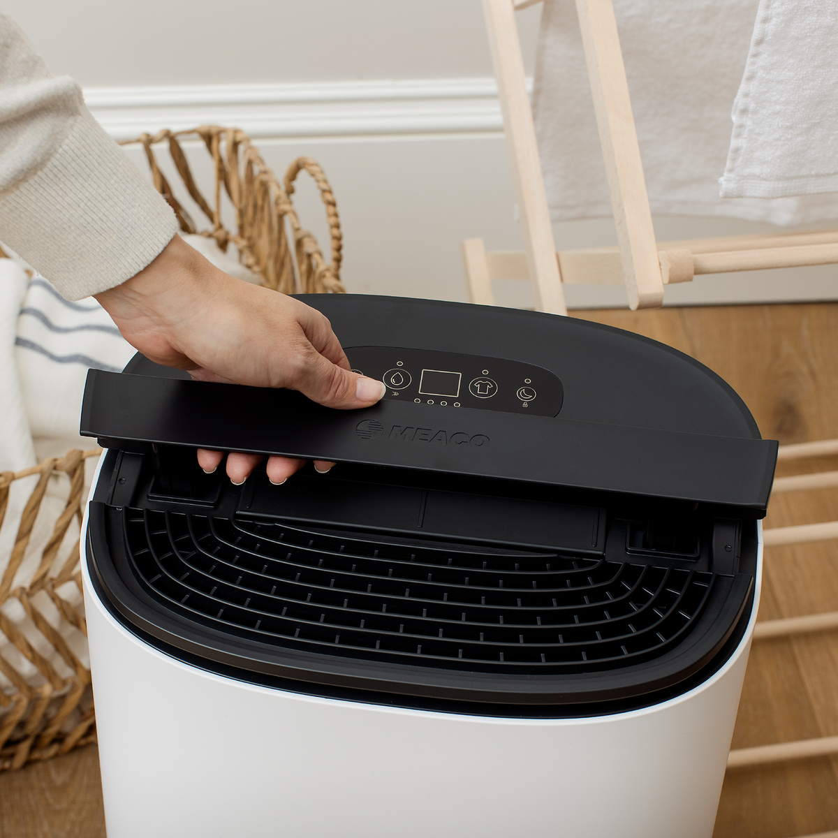 MeacoDry Arete® One 25L Dehumidifier / Air Purifier